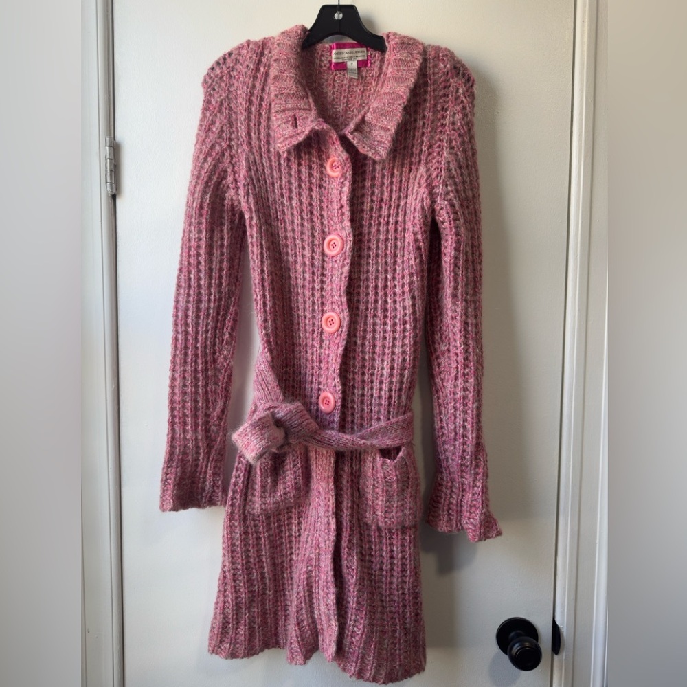 American Blueberry Unparalleled Quality and Design Pink Knit Cardigan with Belt - Picture 4 of 9
